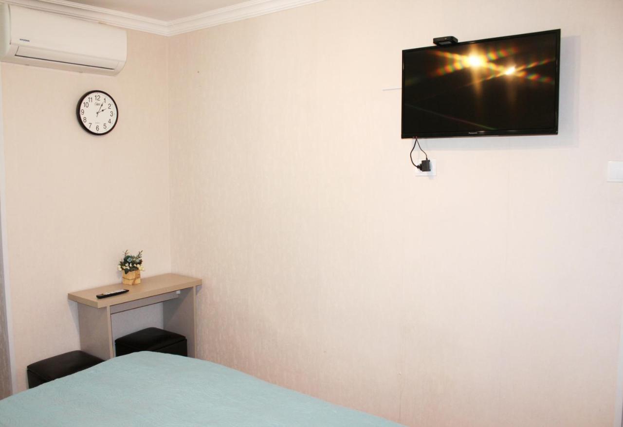 Guest House Old Tiflis 5 ภายนอก รูปภาพ